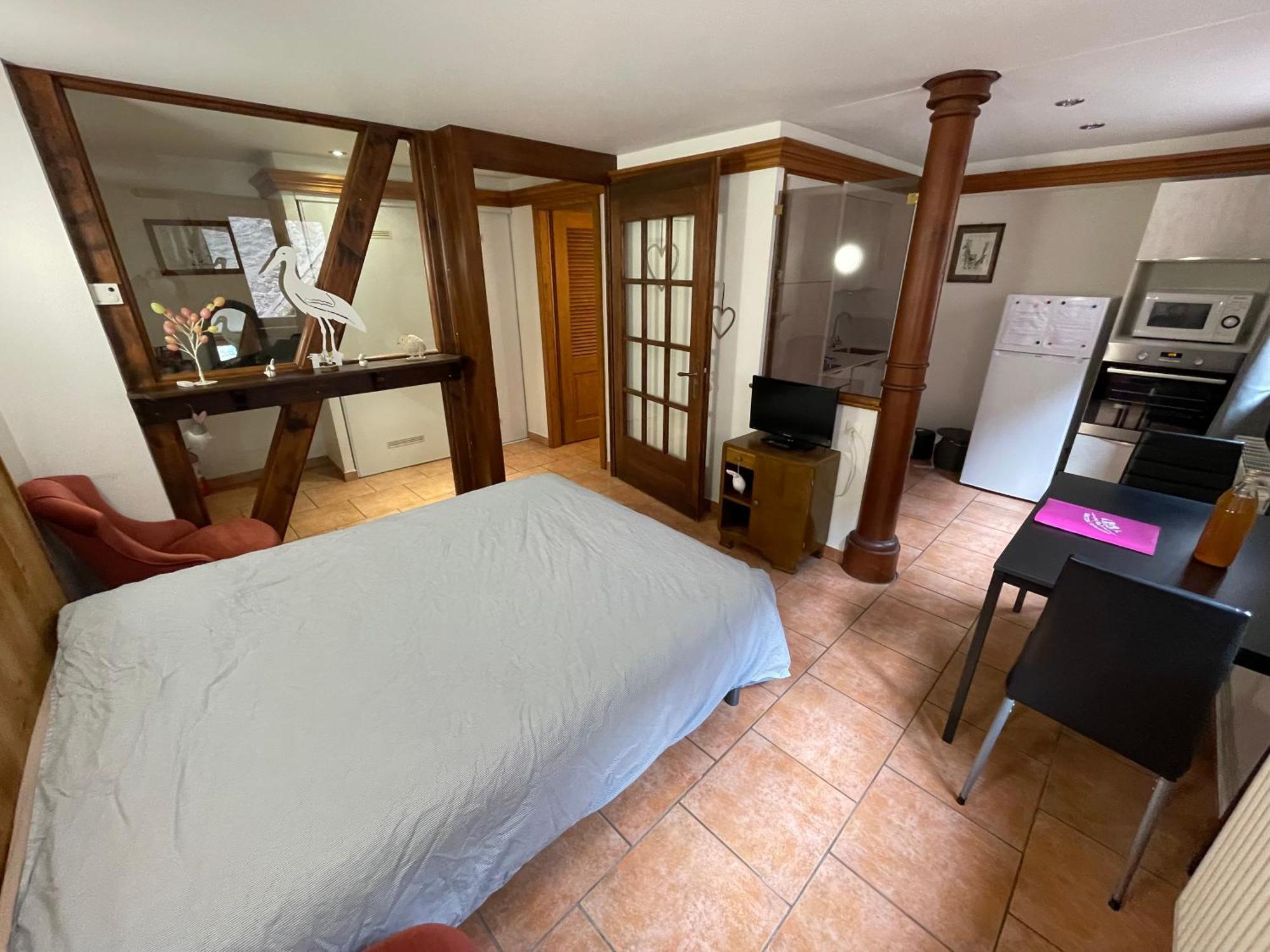 Apartment Cali Elina Риквир Екстериор снимка